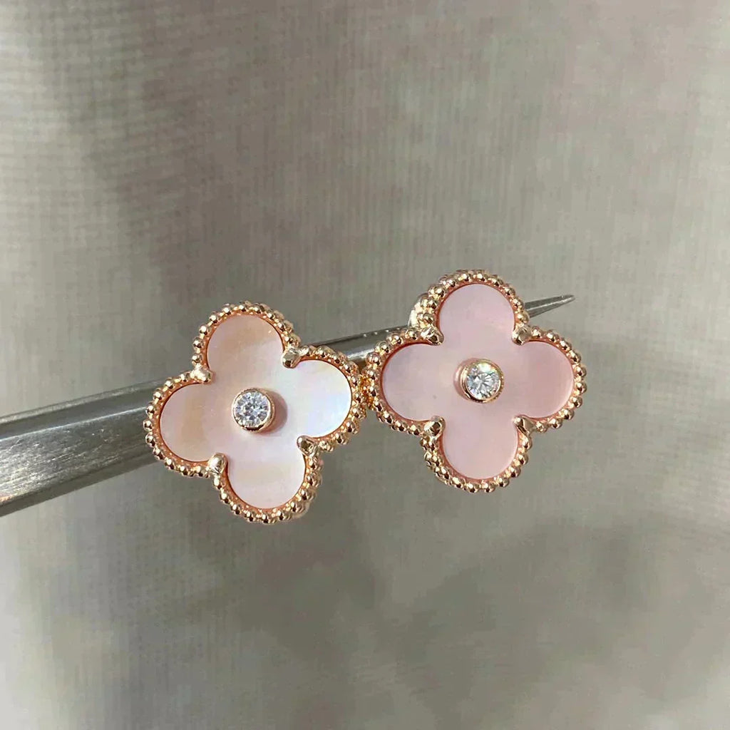 VCA CLOVER MEDIUM 1 MOTIFS PINK MOP DIAMOND EARRINGS