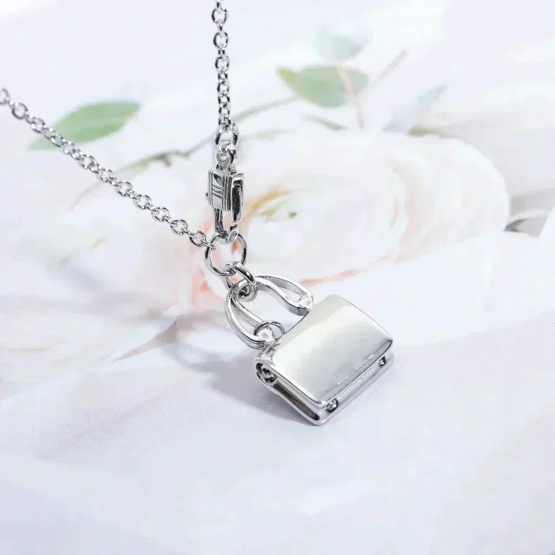 HERMES AMULETTE PEDANT SILVER NECKLACE