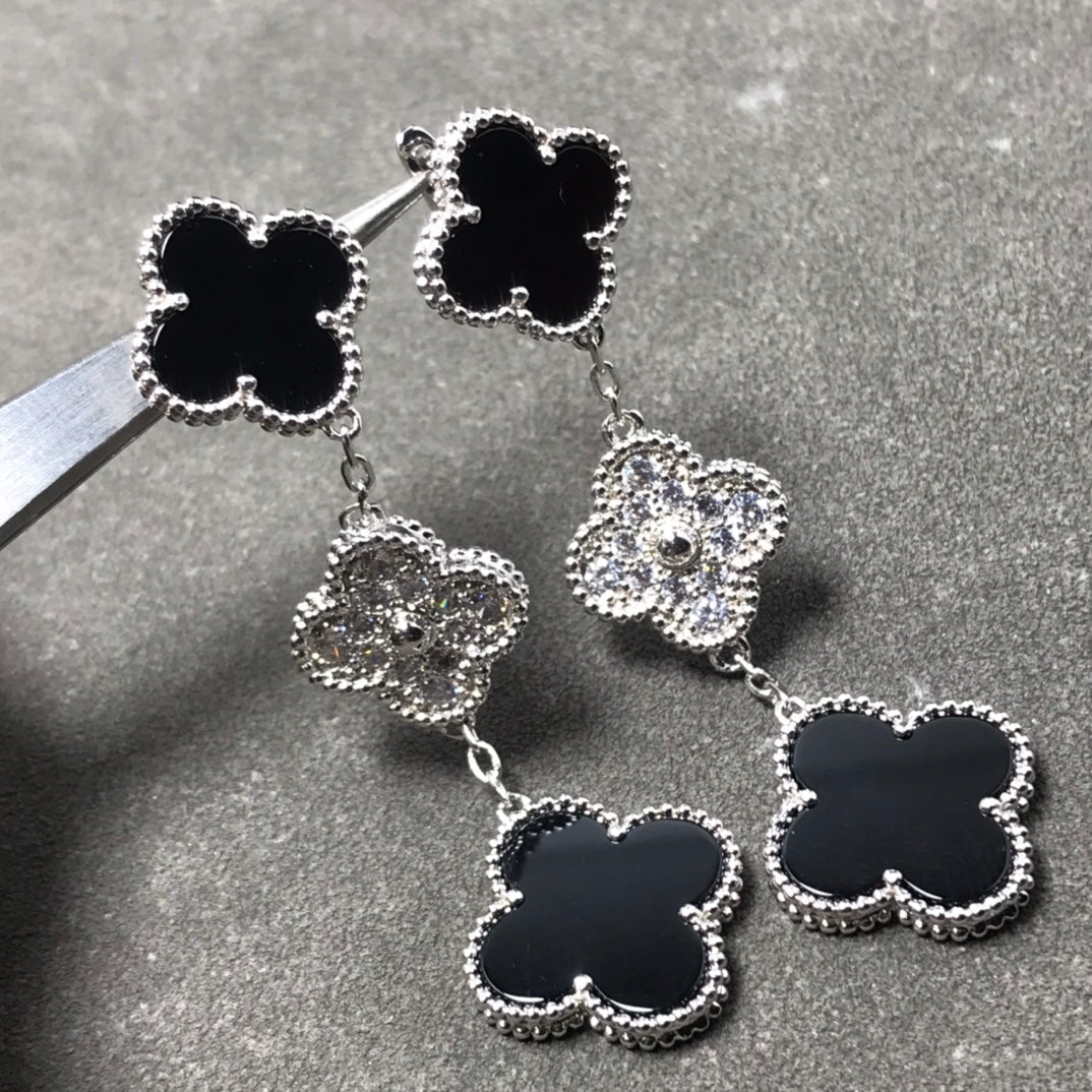 VCA CLOVER 3 MOTIF DIAMOND ONYX SILVER EARRINGS