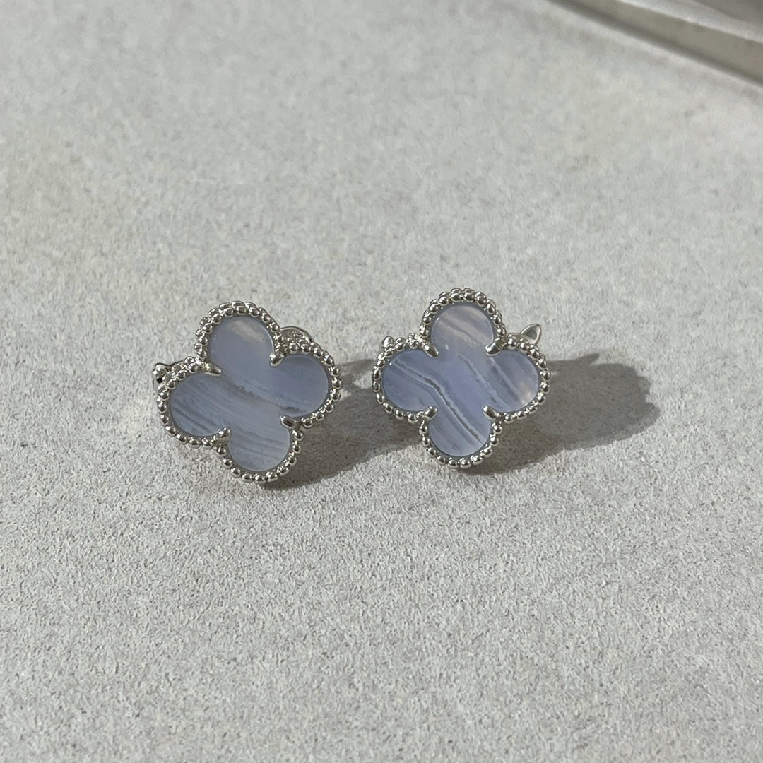 VCA CLOVER CHALCEDONY SILVER STUD EARRINGS