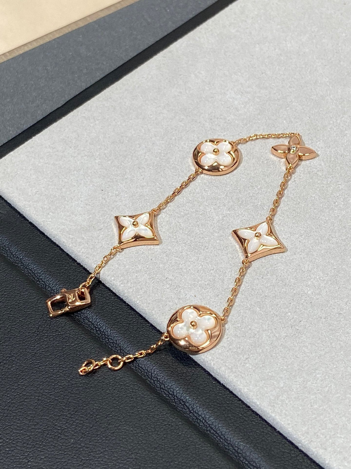 LOUIS VUITTON STAR AND SUN 5 MOTIF MOP PINK GOLD BRACELET