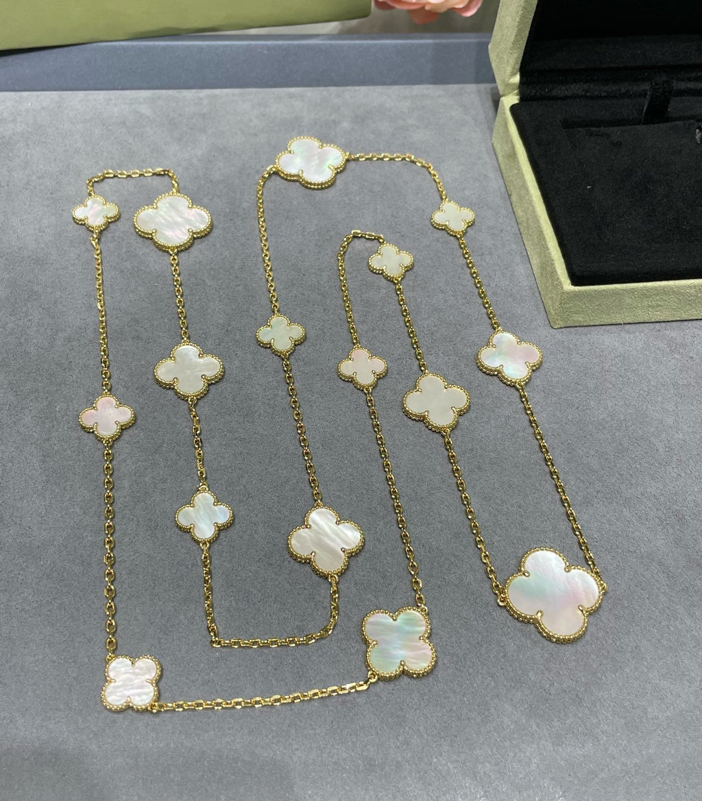 VCA CLOVER 16 MOTIF WHITE MOP GOLD NECKLACE