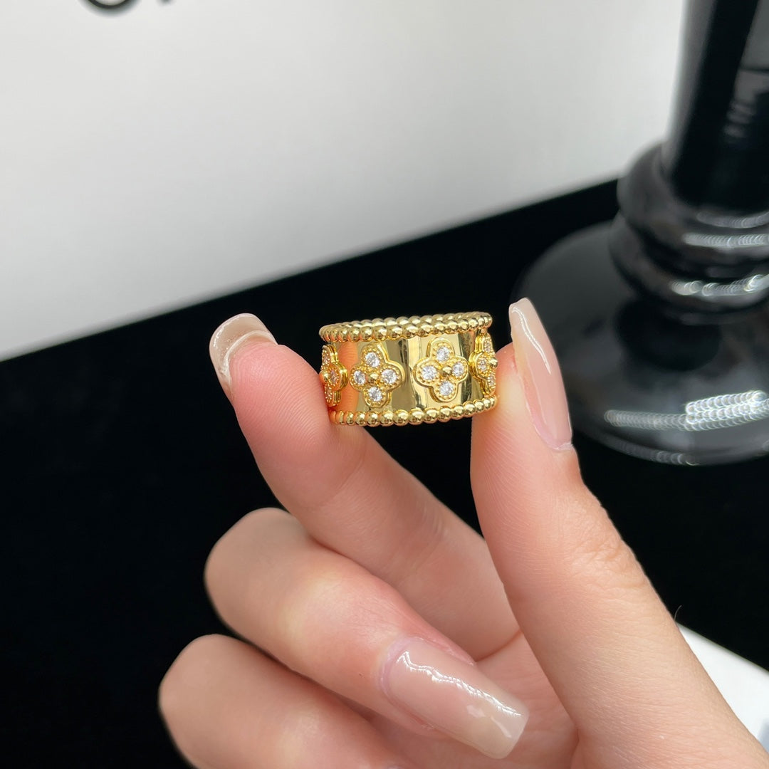 VCA PERLEE DIAMOND LARGE RING
