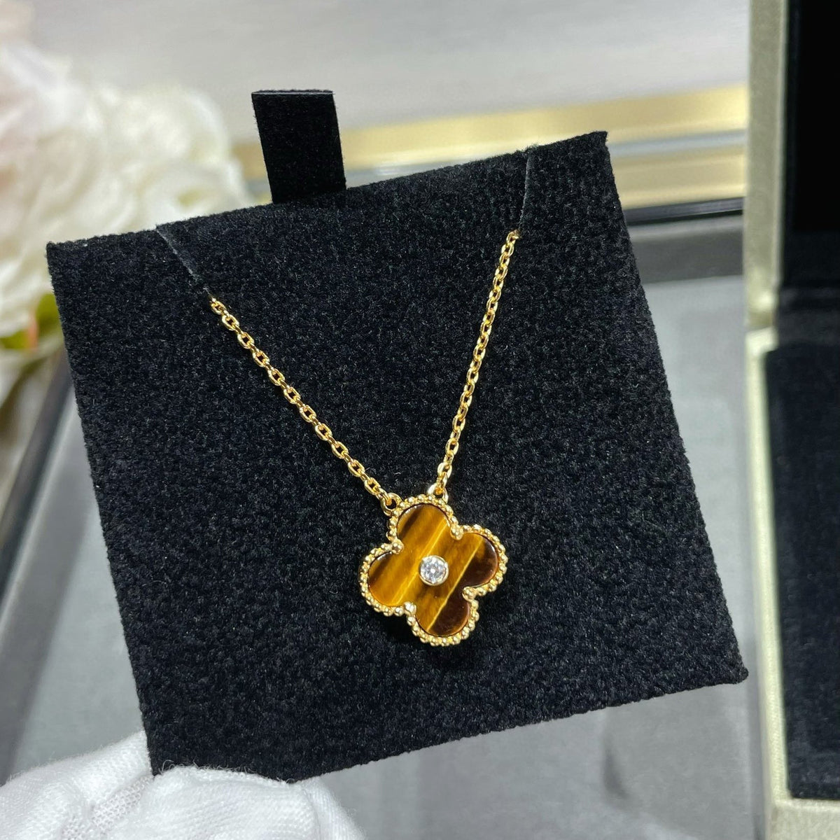VCA CLOVER 15MM DIAMOND AND YELLOW TIGER'S EYE AGATE necklace