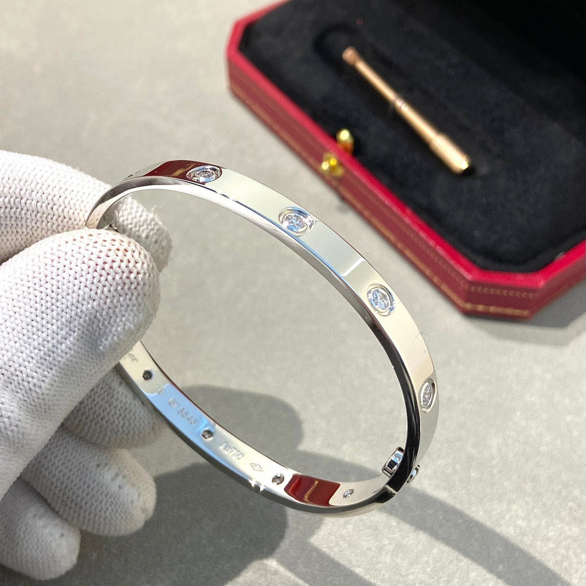 CARTIER LOVE BRACELET 6.1MM 10 DIAMONDS