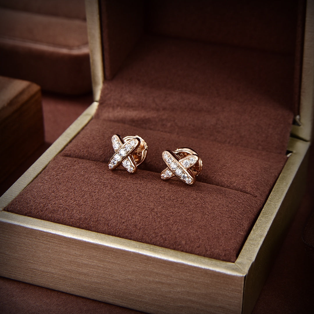 CHAUMET JEUX DE GOLD DIAMOND EARRINGS