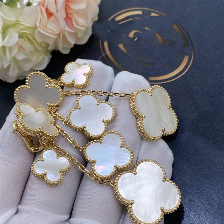 VCA CLOVER EARRINGS WHITE MOP 4 MOTIFS GOLD
